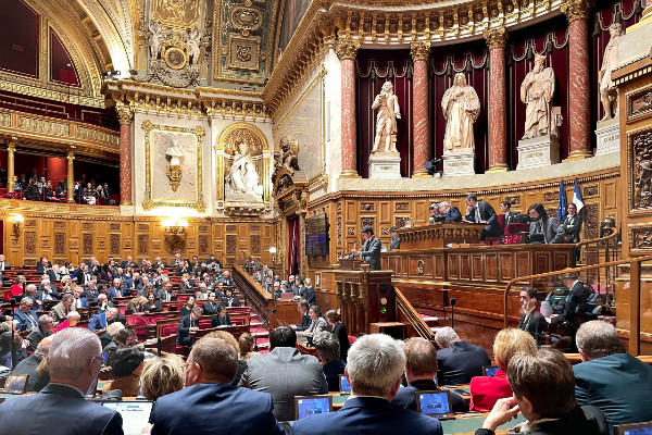 Budget 2025 : un budget insuffisant et injuste pour répondre aux urgences et aux besoins des Françaises et des Français